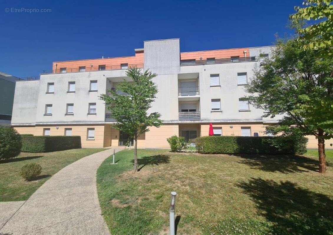 Appartement à LA RICHE