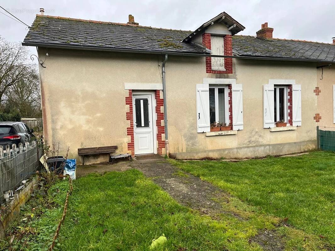 Maison à AUNEAU