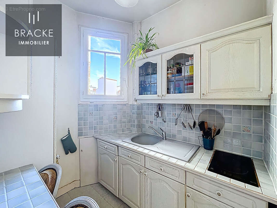 Appartement à COURBEVOIE