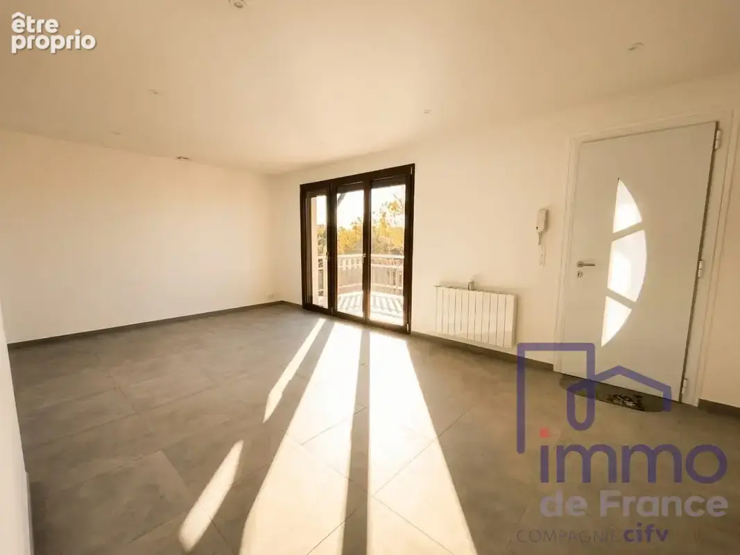 Maison 6 pièces 133 m² à vendre à Veauchette (42340) - photo 6