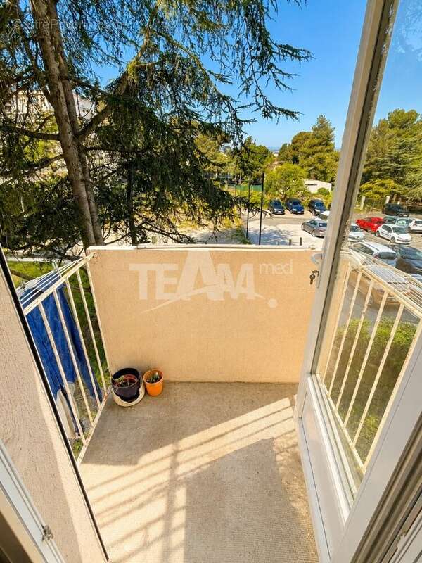 Opportunité à saisir appartement rénové et lumineux - photo 7