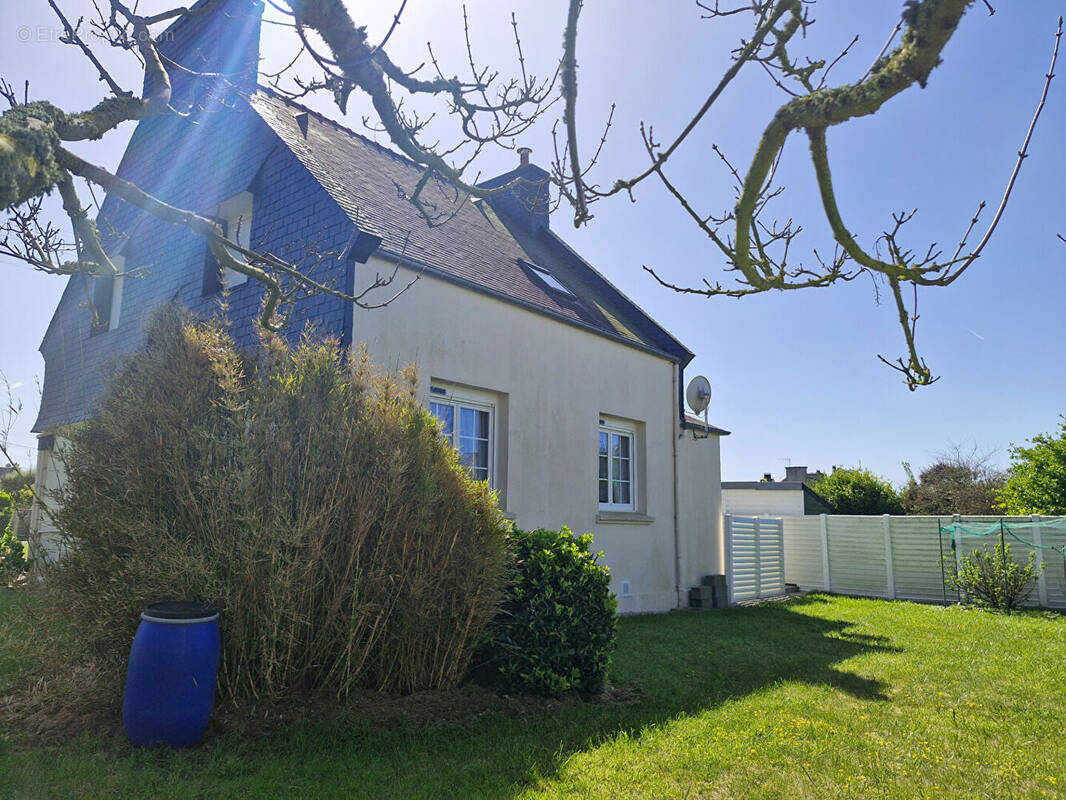 Maison à PLOUDALMEZEAU