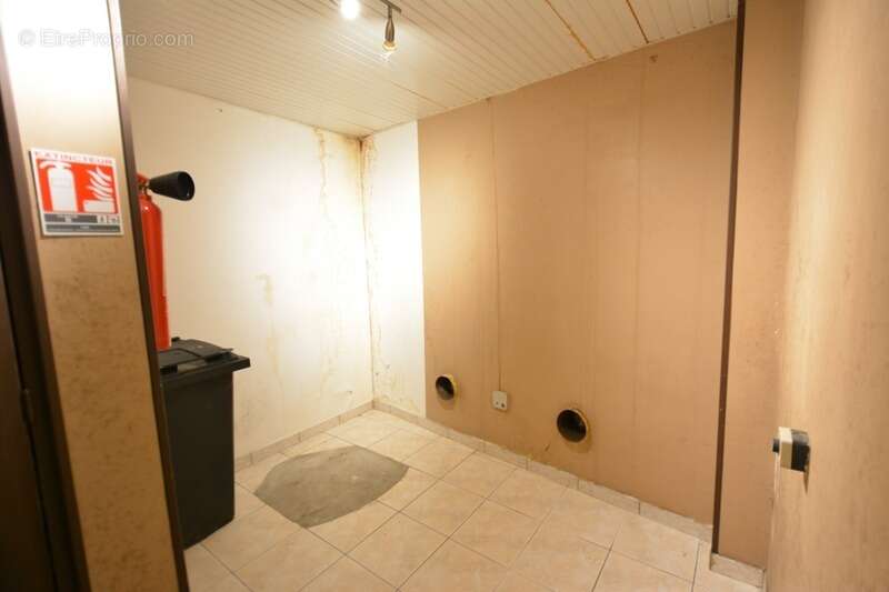 Exclusivité – immeuble de rapport avec local commercial et appartement t3 à montmédy (55600) - photo 7
