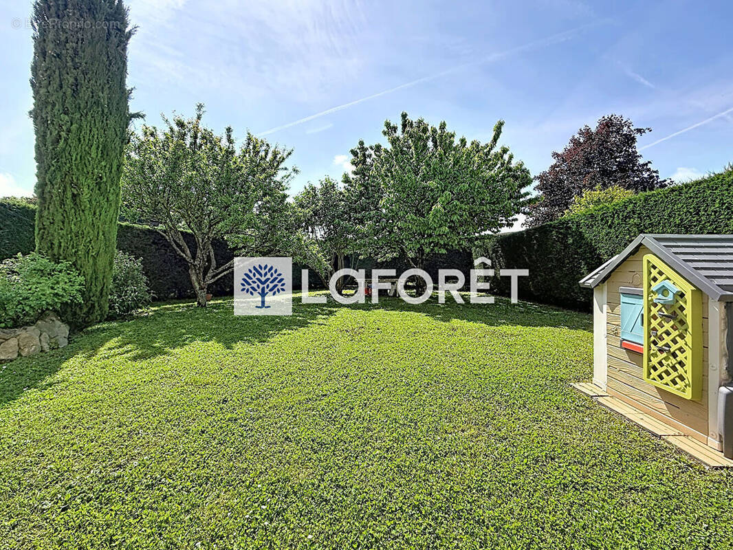 Appartement à MIRIBEL