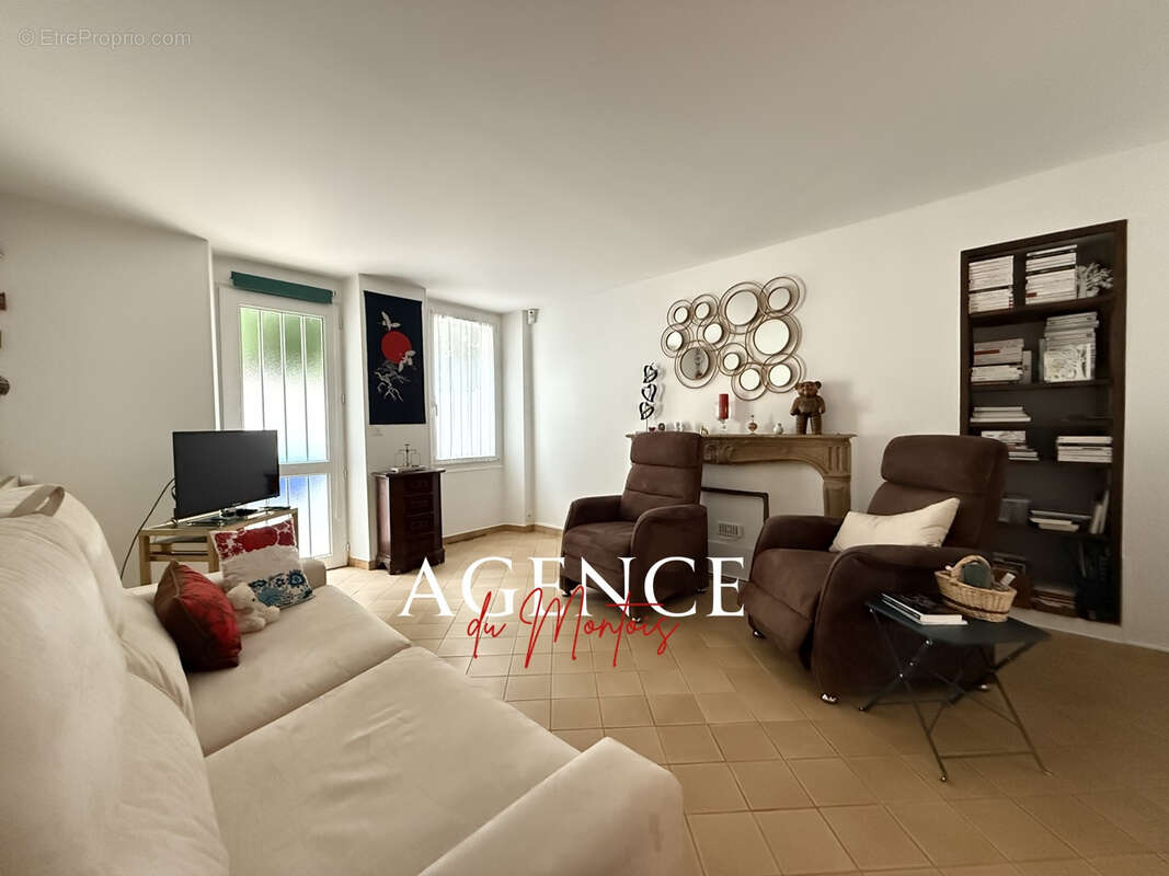 Maison à DONNEMARIE-DONTILLY