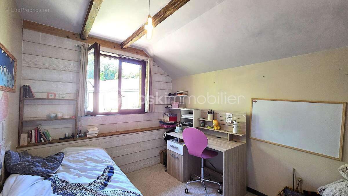 ALBY-SUR-CHÉRAN - Maison individuelle 140 m² -  4 chambres - Garage - photo 9