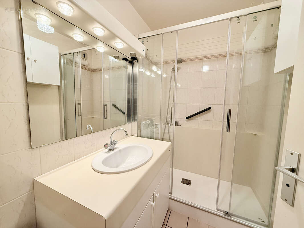 Appartement à SAINT-MAURICE