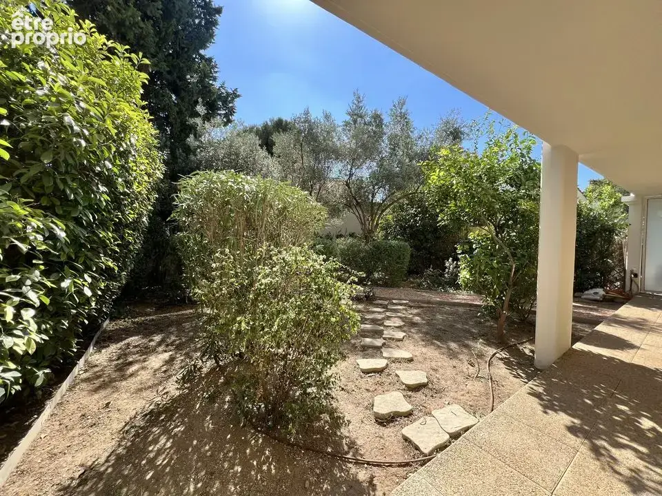 Appartement 3 pièces 65 m² à vendre à Marseille-12e (13012) - photo 2