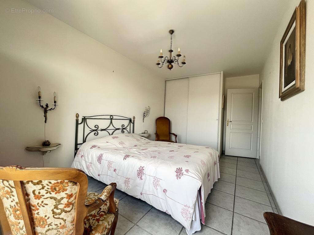 Appartement à MARSEILLE-9E