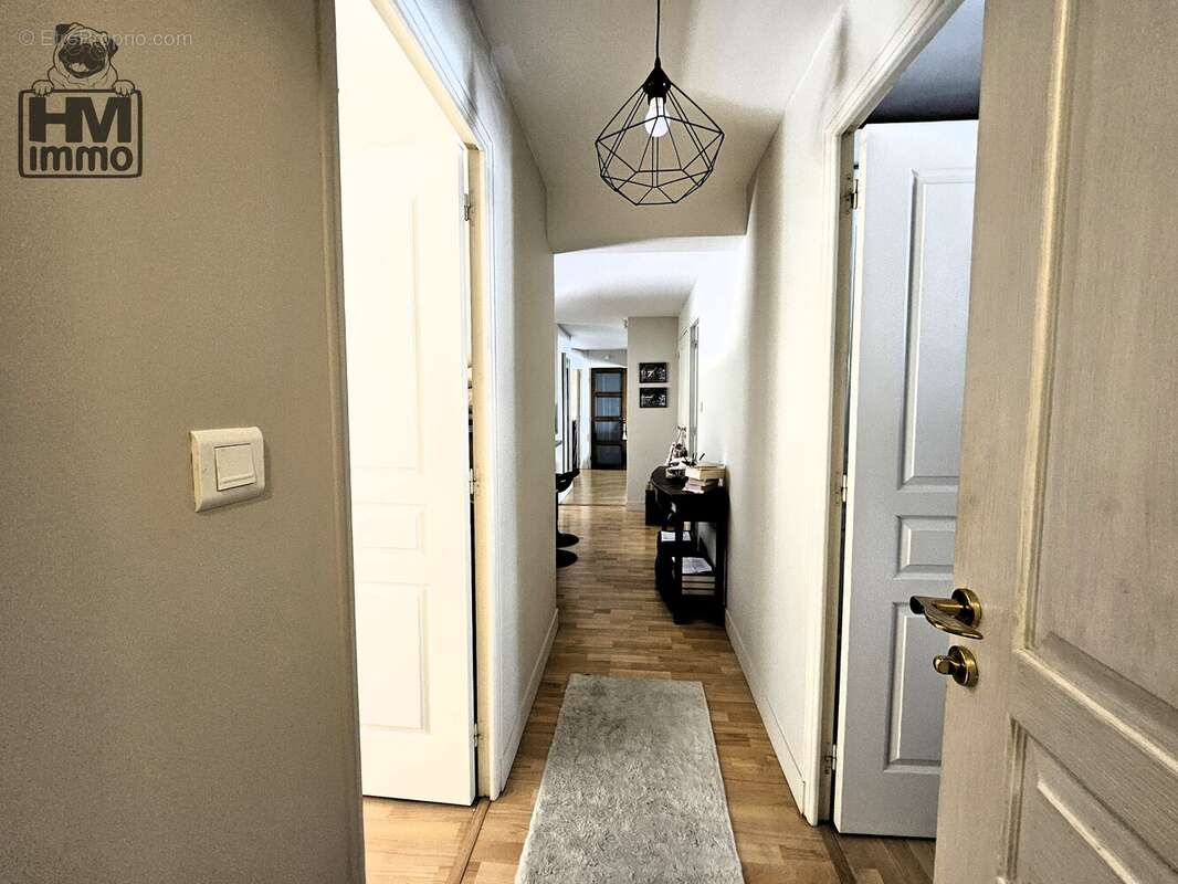 Maison 215 m² à Nexon  - photo 8