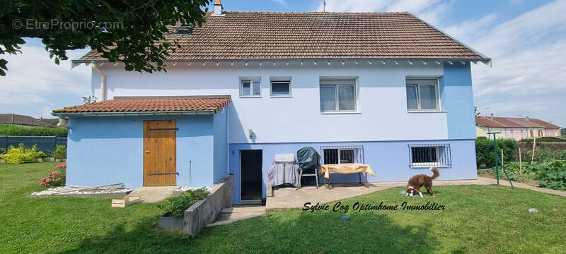 Maison à GIRONCOURT-SUR-VRAINE