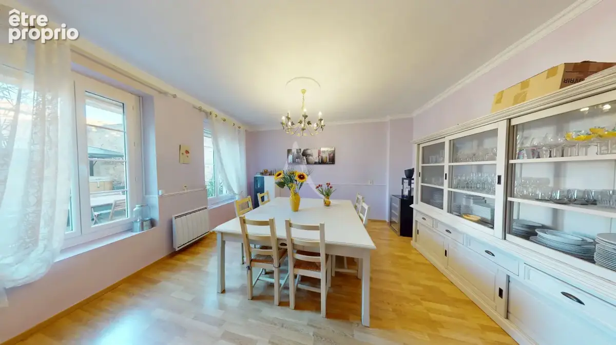 A VENDRE Maison Uchaud 8 pièce(s) 211 m2 - photo 4