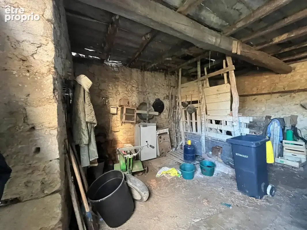 BEAUMARCHES MAISON de 1720 en pierres, 3 chambres, dans son jus, avec grange  et jardin 680m2, école et commerces de proximité,  - photo 18