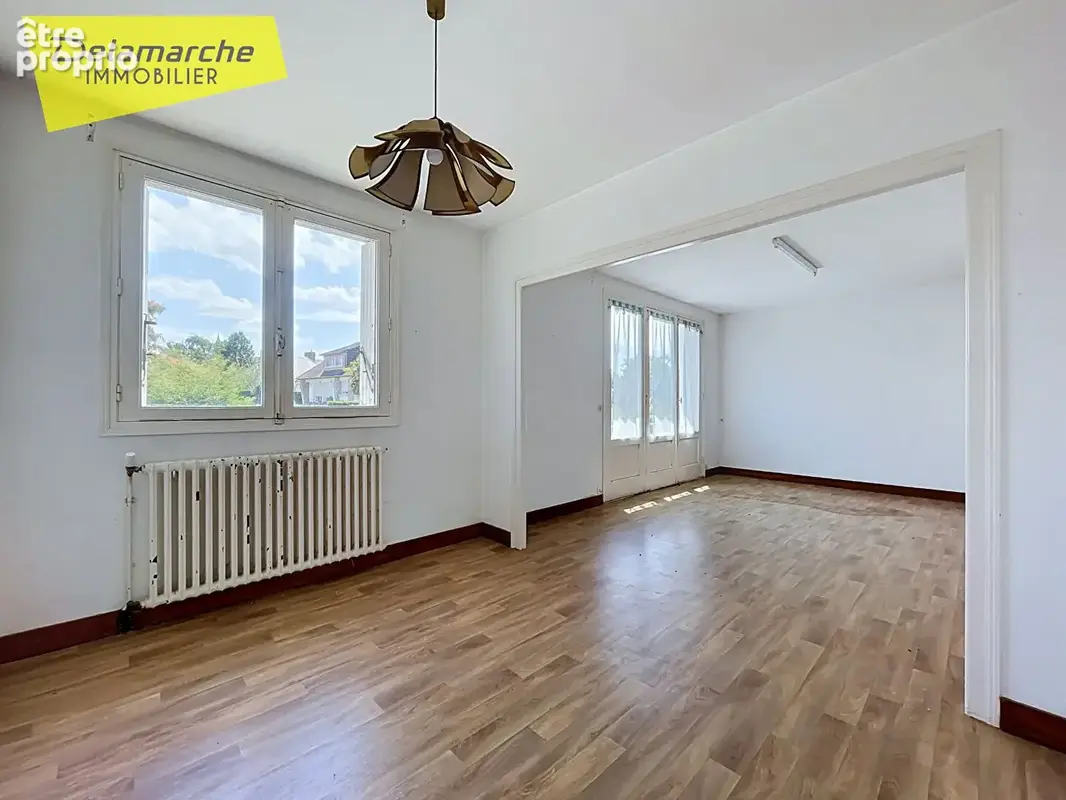 Maison - 3 chambres  - Sous-sol complet - Jardin - A rénover - DUCEY-LES-CHERIS (50220) - photo 3
