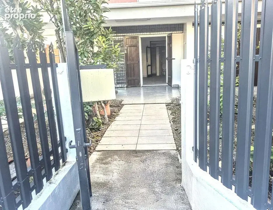 Appartement à SAINT-DENIS