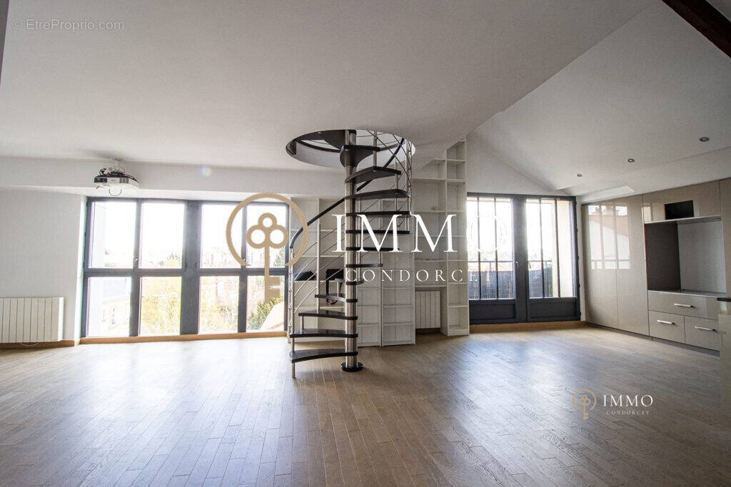 Appartement à BOURG-LA-REINE