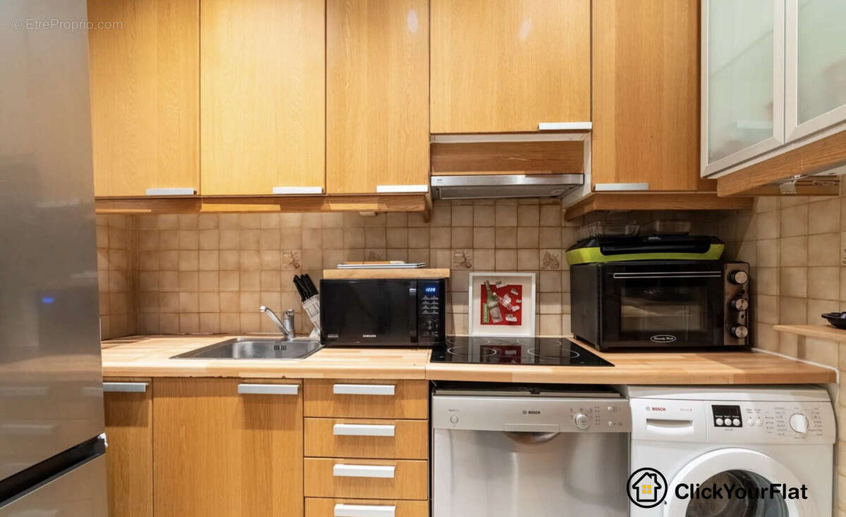 Appartement à PARIS-16E