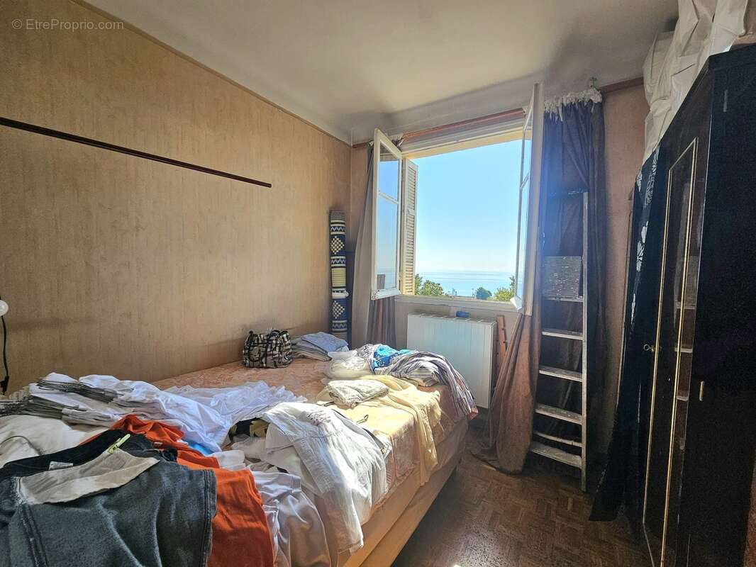 Appartement T3 de 73 m2, cave, balcon, vue mer à BASTIA (HAUTE CORSE) - photo 11