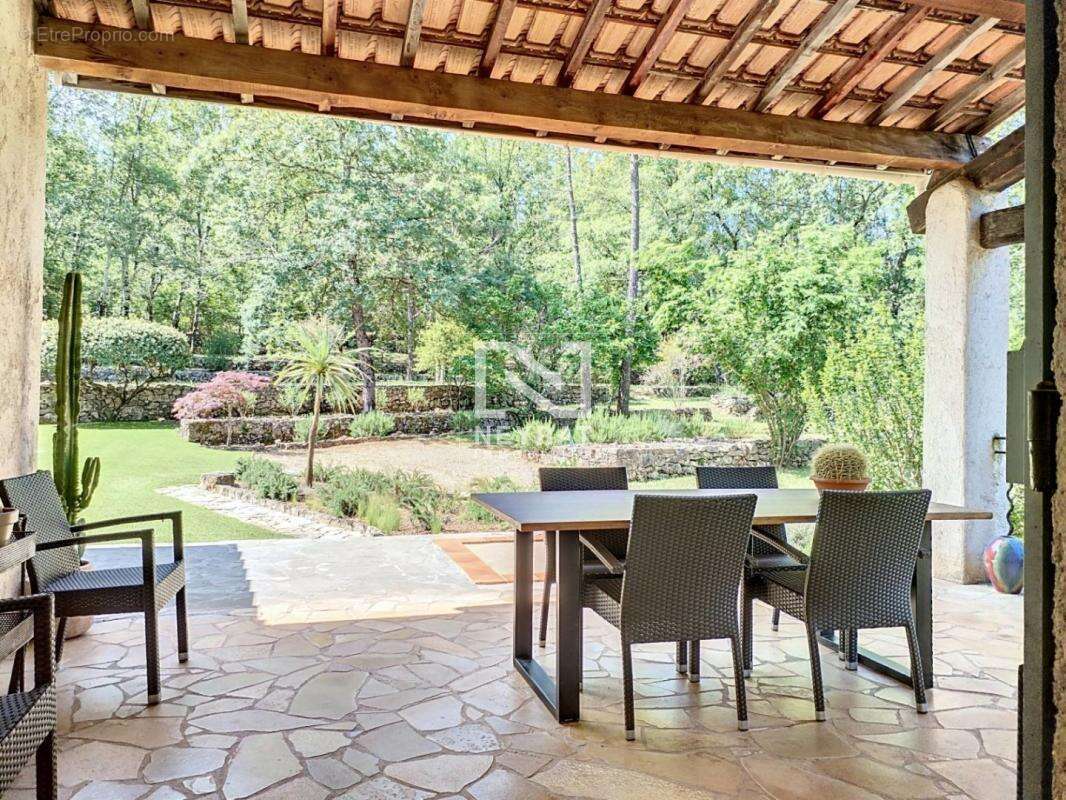 A fayence - villa  avec  dependances - piscine et grand jardin - photo 6