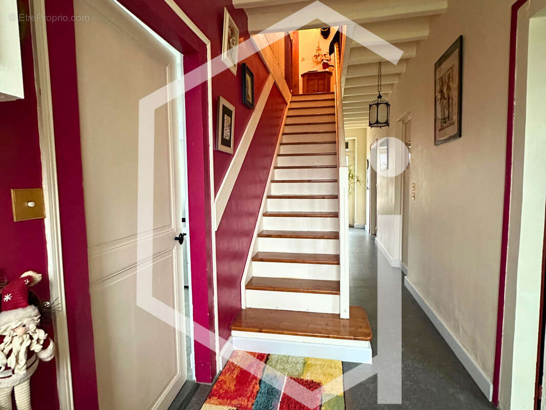 Maison à COSNE-COURS-SUR-LOIRE