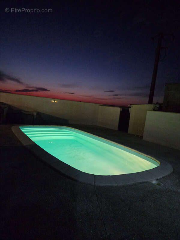 Maison à JOUY-LE-CHATEL