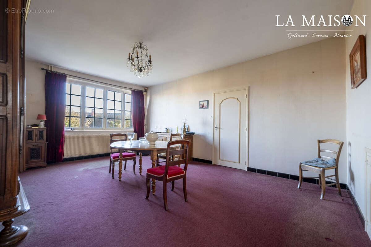 Maison à SAULON-LA-RUE