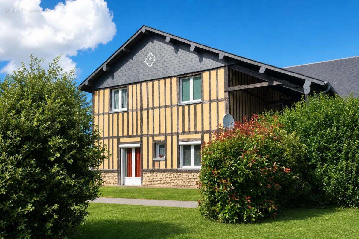 Maison à SAINT-CYR-DU-RONCERAY