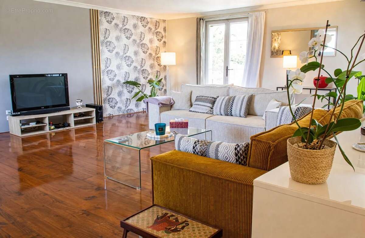 Appartement à SAINT-MEARD-DE-GURCON