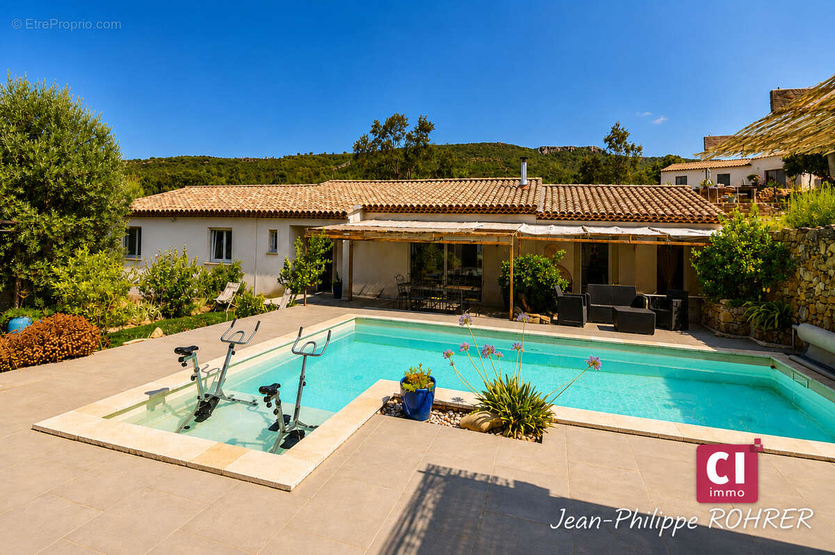 Maison récente 7 pièces avec piscine à vendre à Sainte-Anastasie-sur-Issole - photo 3
