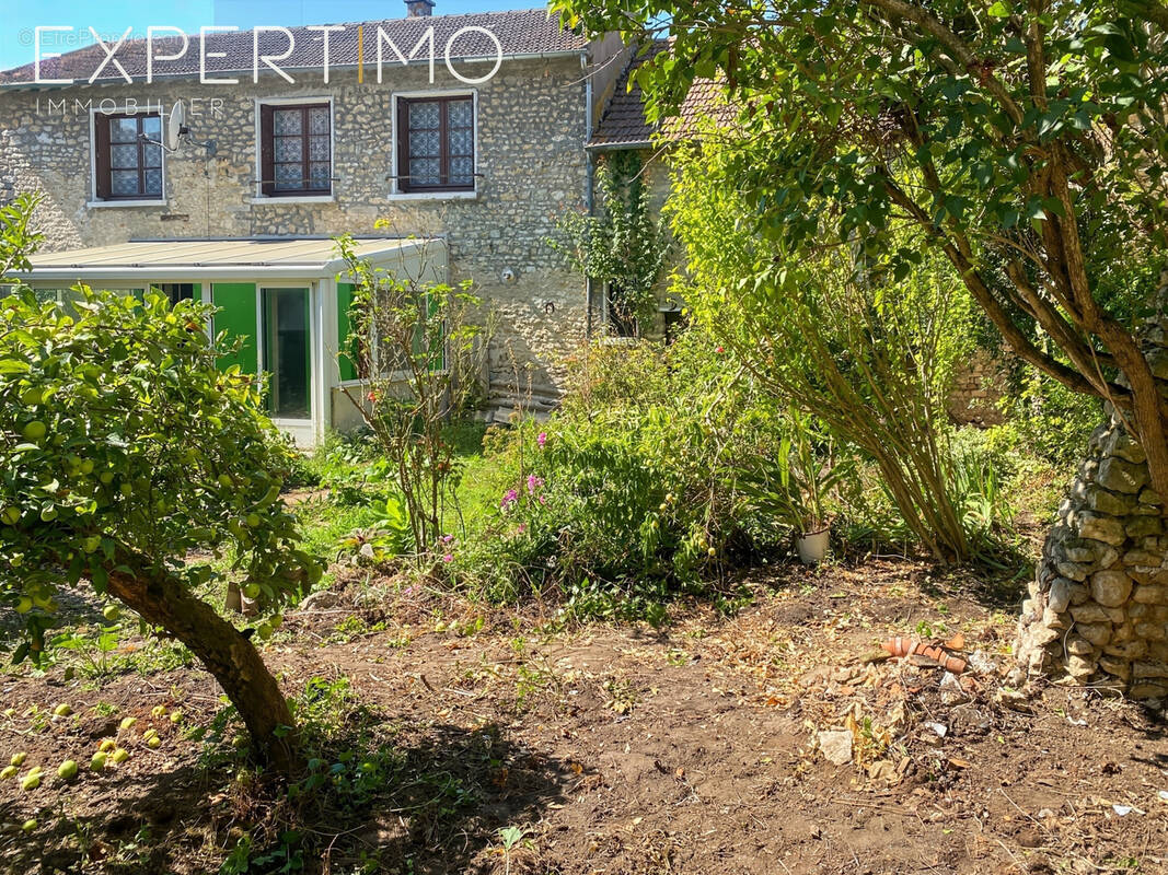 Maison à MORIGNY-CHAMPIGNY