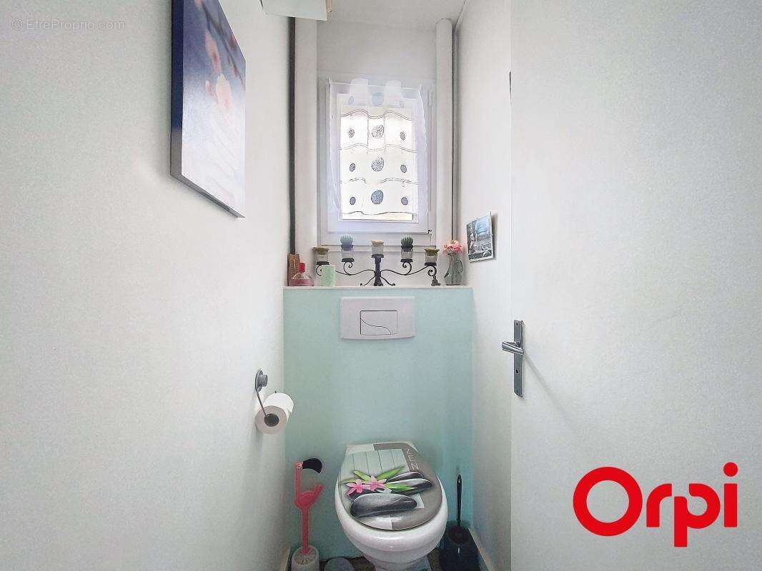 Appartement à SIX-FOURS-LES-PLAGES