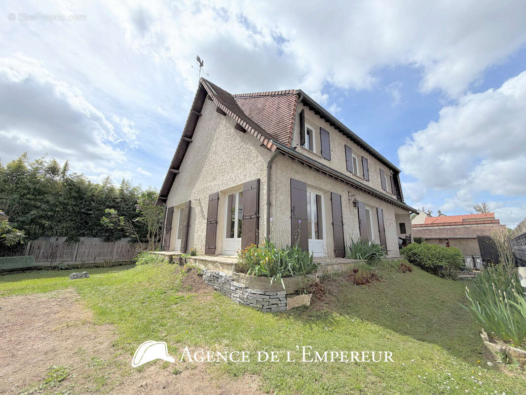 Maison à RUEIL-MALMAISON