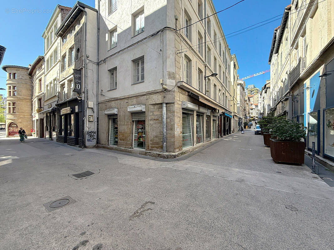 Appartement à SAINT-ETIENNE