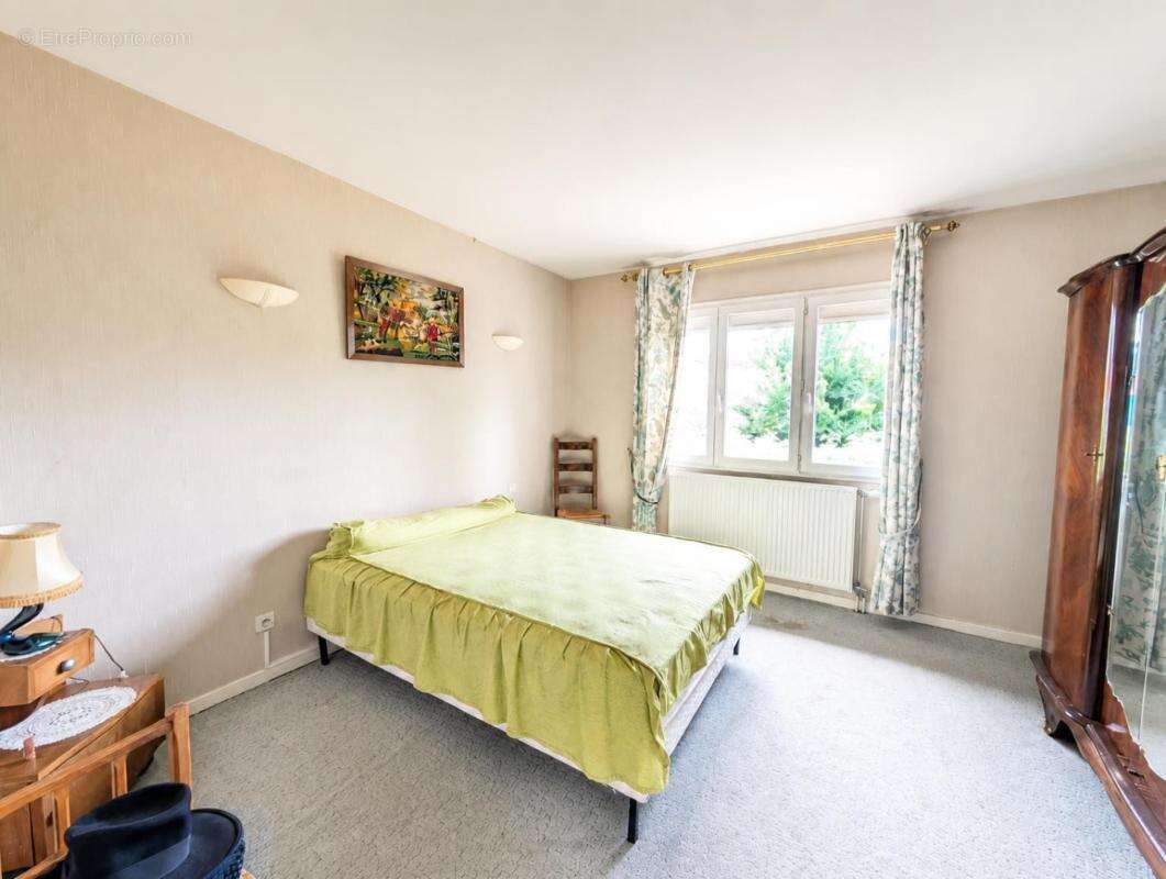 Maison 240 m² à Grigny  - photo 5