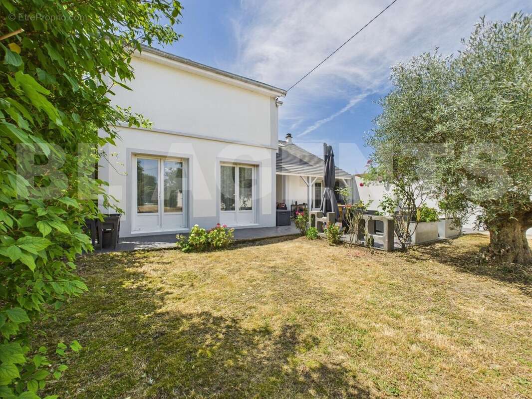 CAM04006G0-PR0036-STILL024 - Maison à MONTGERON