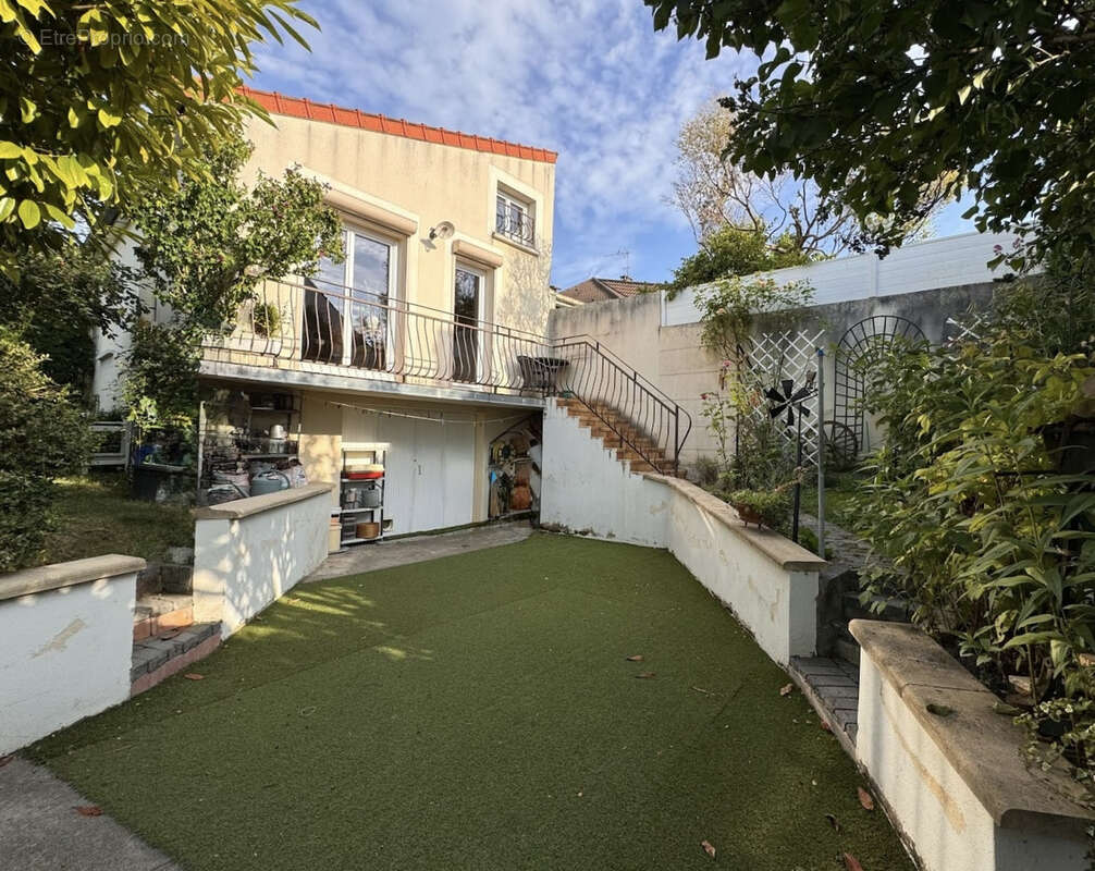 Maison à RUEIL-MALMAISON