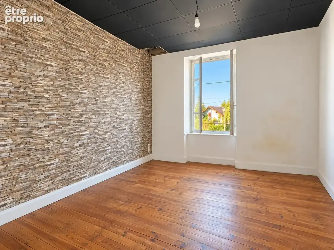 Ancienne discothèque à réinventer – Grande salle de 255 m², appartement et jardin à Varennes-sur-Allier - photo 8