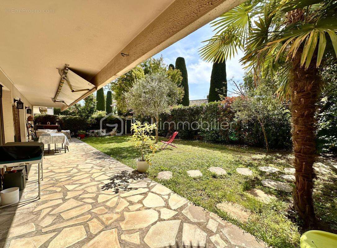 Appartement à VENCE