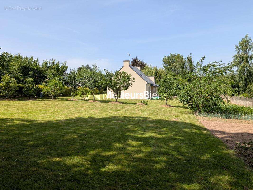 Maison familiale au cœur de La Gacilly avec grand terrain constructible - photo 17