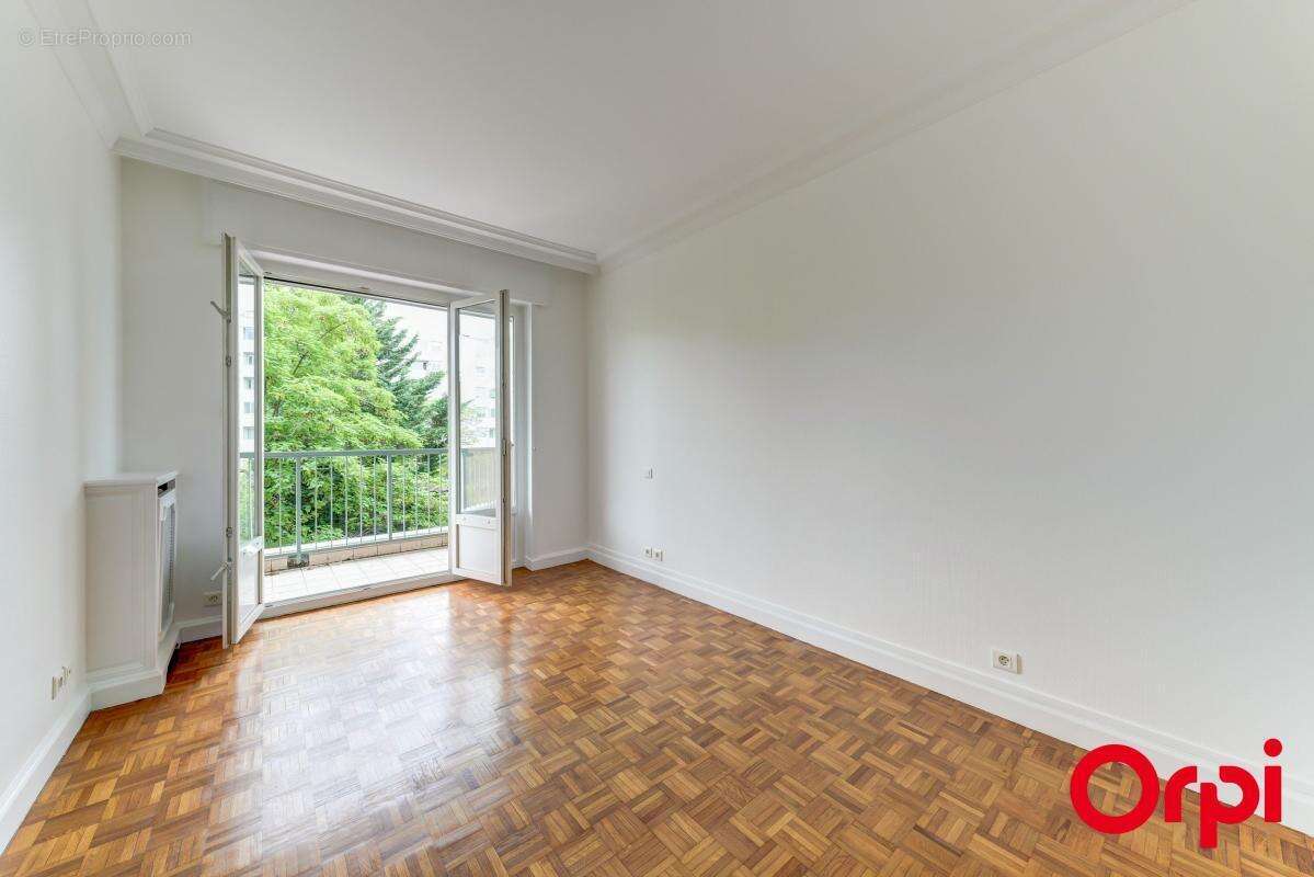 Appartement à CALUIRE-ET-CUIRE