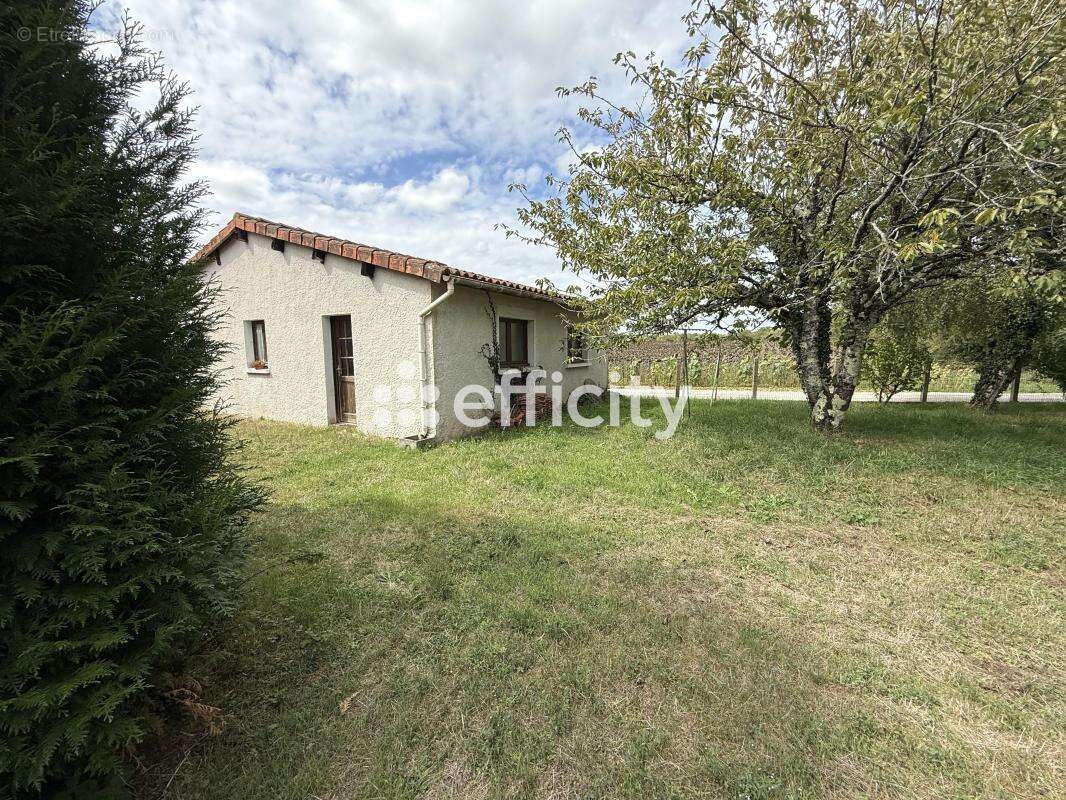 Maison à VERTEUIL-SUR-CHARENTE