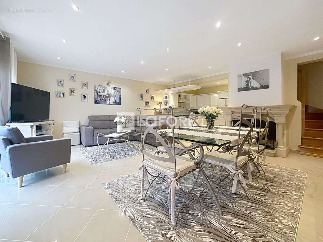 Maison à LE PLESSIS-TREVISE