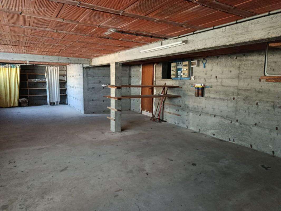 Maison à MONCLAR-DE-QUERCY