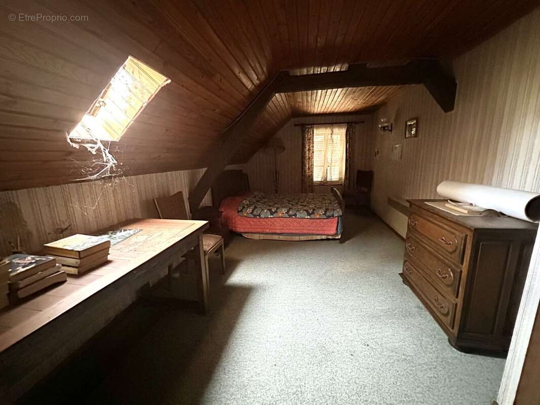 Maison à MENNEVRET