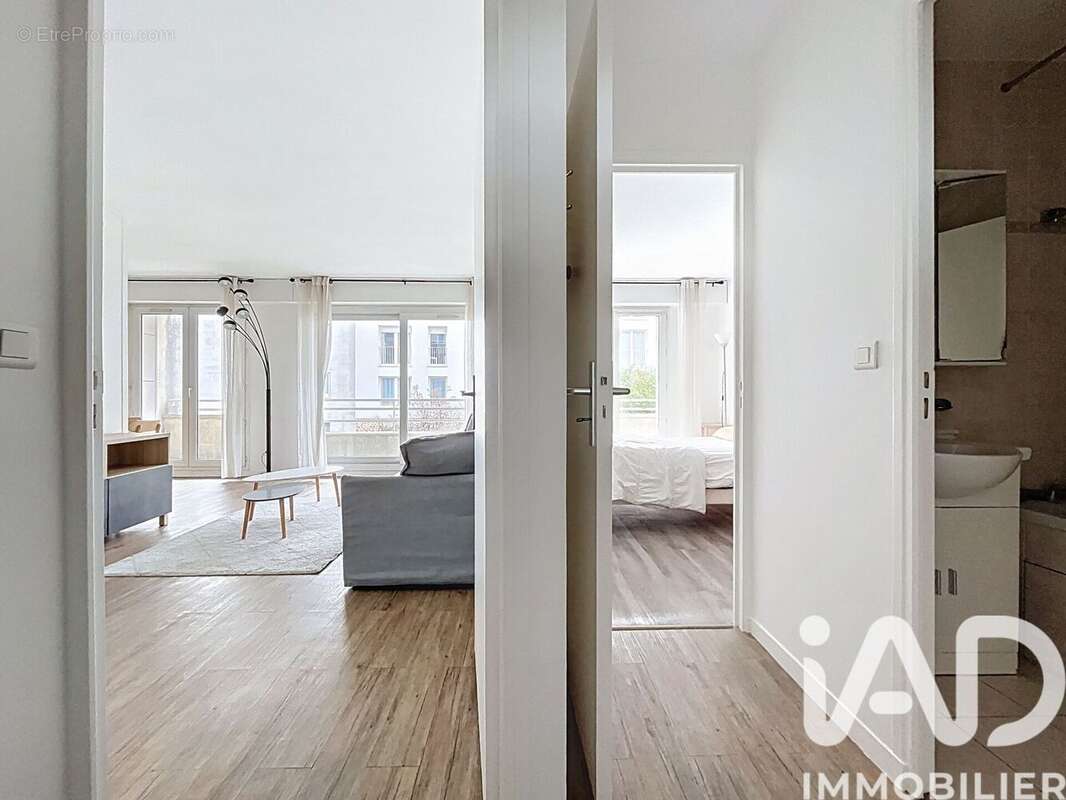 Photo 8 - Appartement à SURESNES