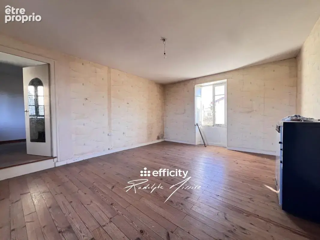 Maison 8 pièces 158 m² à vendre à Chef-Boutonne (79110) - photo 6