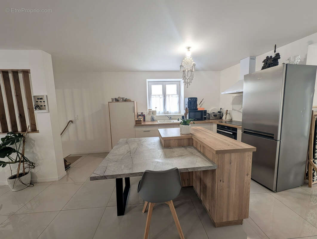 Appartement à LEZIGNAN-CORBIERES