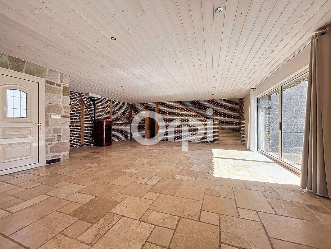 Maison à SAINTE-FEREOLE