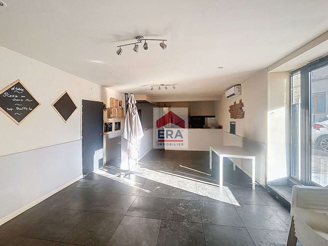 Appartement à MARSEILLE-4E