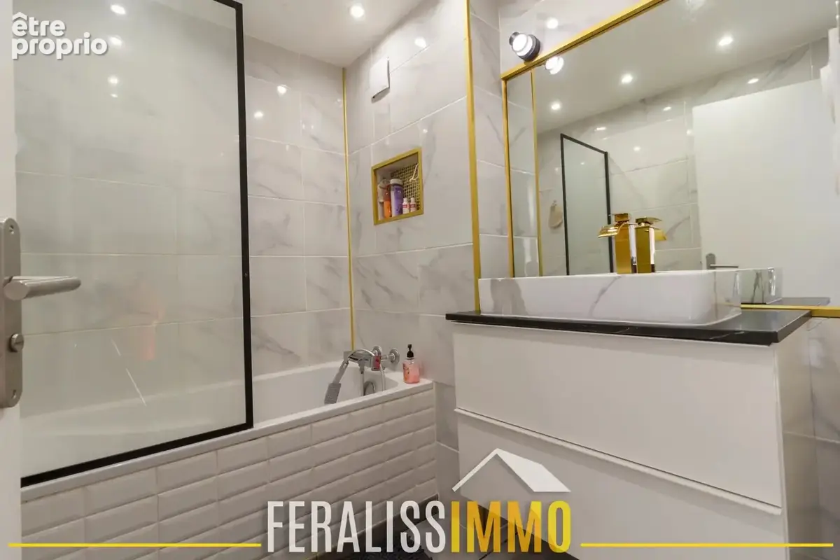 Appartement F4 avec terrasse et box voiture en sous-sol ! - photo 10